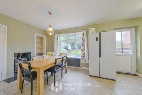 31 Maynard Drive, St Albans, AL1 2JX