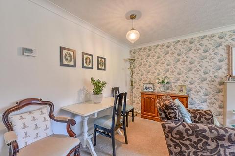 2 bedroom detached bungalow for sale, Morello Avenue, Carlton, Nottingham