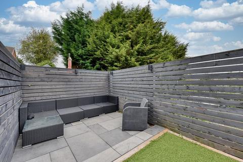 3 Belper Crescent, Carlton, Nottingham, NG4 3RQ