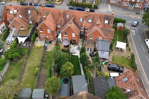 60 Reading Road, Pangbourne, Reading, RG8 7JF