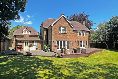 5 bedroom detached house for sale, West Broyle Drive, Chichester PO19