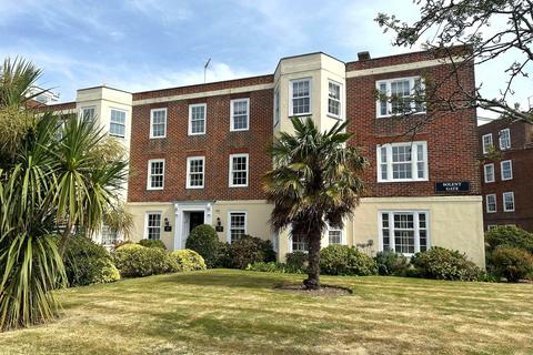 3 bedroom apartment to rent, Craneswater Park, Southsea Unfurnished