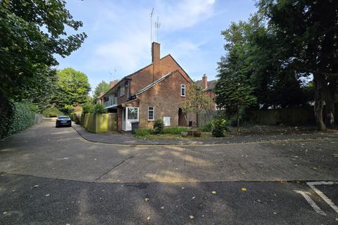 2 bedroom maisonette for sale, Garrick Park, Holders Hill, NW4