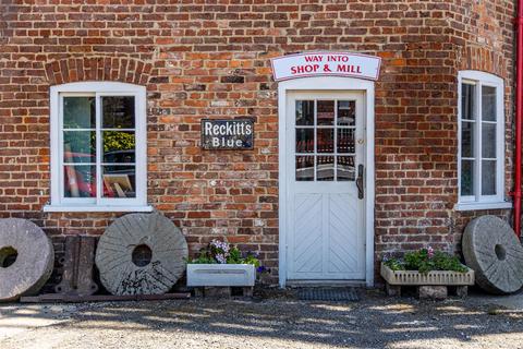 8 bedroom character property for sale, Maud Foster Mill & Mill House, Willoughby Road