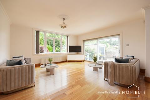 45 Duddingston View, Edinburgh, EH15 3LZ