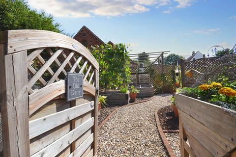 3 bedroom barn conversion for sale, Puckrup, Tewkesbury, Gloucestershire