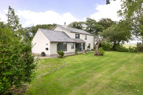 5 bedroom cottage for sale, Naze Lane East Freckleton, Preston, PR4