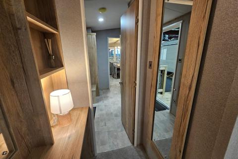 2 bedroom lodge for sale, Leeds LS20