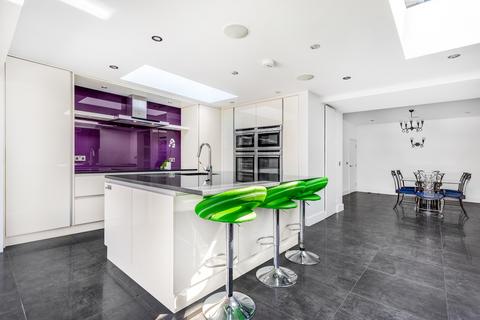 3 bedroom end of terrace house for sale, Queensland Avenue, London, SW19