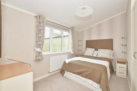 2 bedroom park home for sale, Broad Road, Hambrook, Chichester, West Sussex