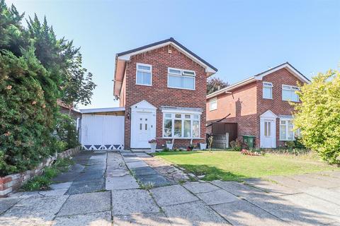 3 bedroom detached house for sale, Dodworth Avenue, Southport PR8