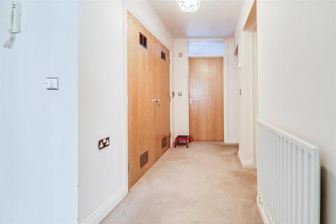 2 bedroom apartment for sale, Princes Gardens, Southport PR8