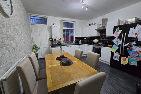 3 bedroom terraced house for sale, Southfield Lane, Bradford, BD5