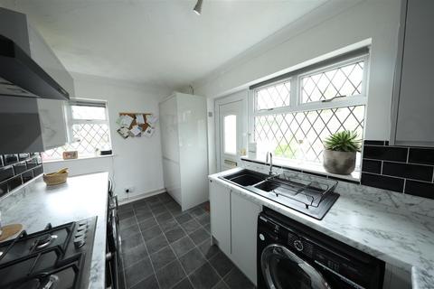 2 bedroom bungalow for sale, Chestnut Garth, Burton Pidsea, Hull