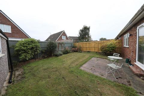 2 bedroom bungalow for sale, Chestnut Garth, Burton Pidsea, Hull