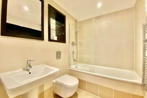 1 bedroom flat for sale, Clarence House, Leeds Dock