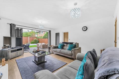 64 Baileys Close, Widnes, WA8 9JR
