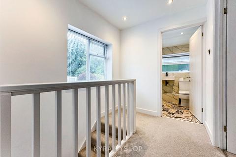19 Grainger Close, Exeter, EX2 5RL