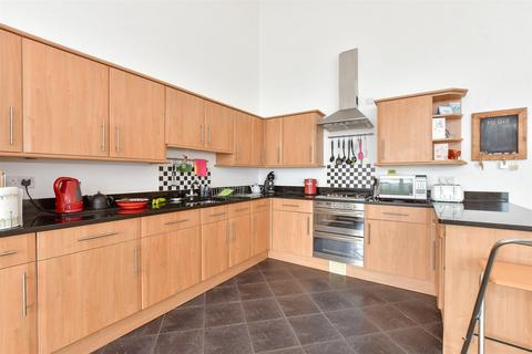 2 bedroom flat for sale, Luccombe Road, Shanklin, Isle of Wight