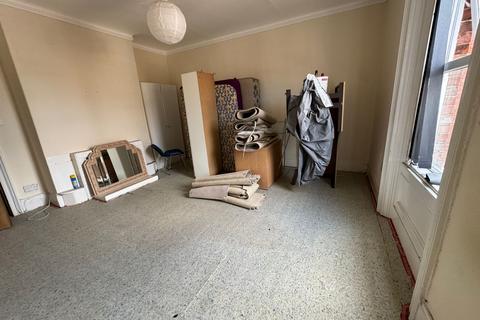 5 bedroom terraced house to rent, Brighton Grove, Newcastle upon Tyne NE4