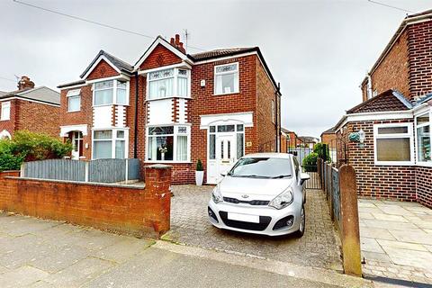 35 Ashbourne Road, Stretford, Manchester, M32 9RZ