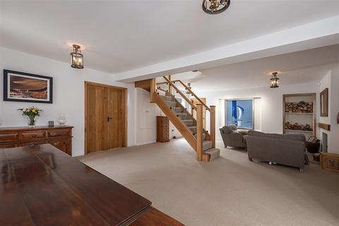 4 bedroom detached house for sale, The Green, Peters Green, Hertfordshire