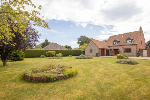 6 bedroom detached house for sale, Croxton Road, Fulmodestone