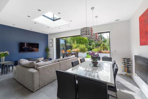 16 Perry Rise, London, SE23 2QL
