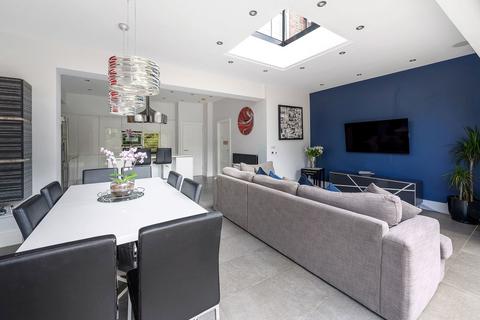 16 Perry Rise, London, SE23 2QL