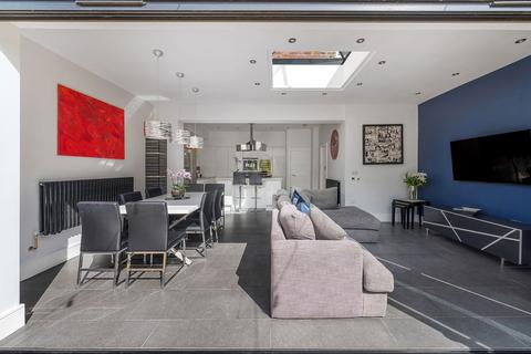 16 Perry Rise, London, SE23 2QL