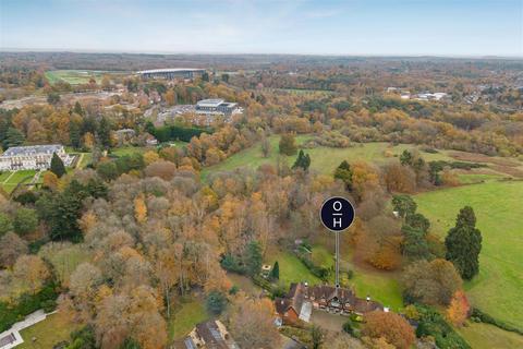 1 Kings Yard, Ascot, SL5 8AH