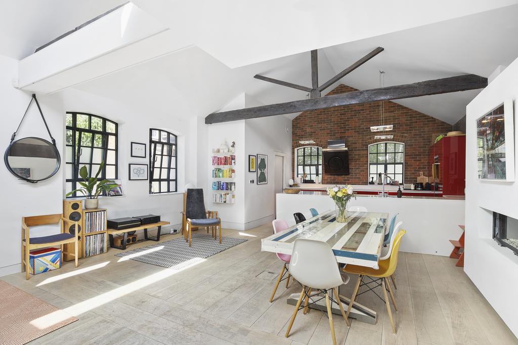 Dining Area/Kitchen