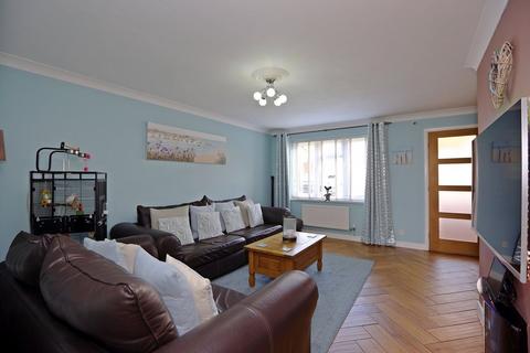 4 bedroom end of terrace house for sale, Brynderwen, Pontypridd CF37