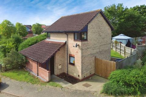 3 bedroom detached house for sale, Stafford Grove, Milton Keynes MK5