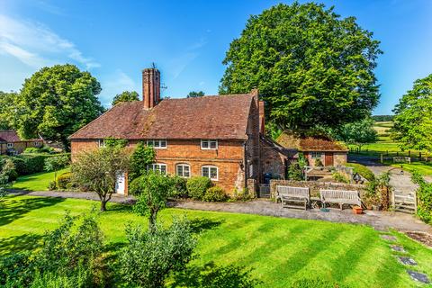 5 bedroom farm house for sale, Shackleford, Godalming, Surrey, GU8