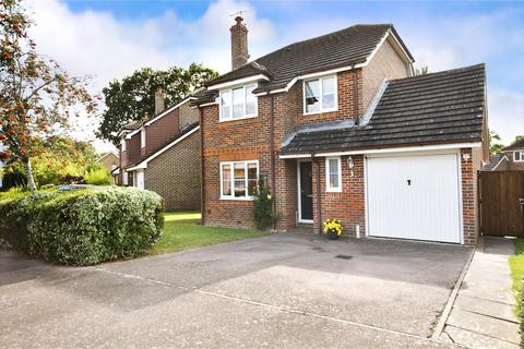 3 Alberta Drive, Smallfield, Horley, RH6 9QU