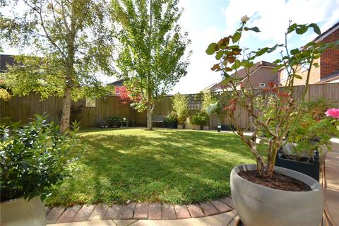 3 Alberta Drive, Smallfield, Horley, RH6 9QU