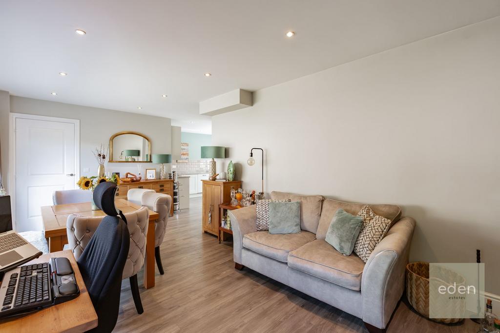 Family / Dining area