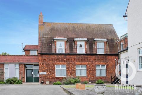 3 bedroom flat for sale, Clarence Road, Hunstanton