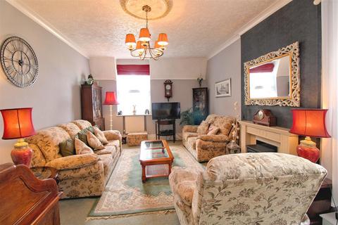 3 bedroom flat for sale, Clarence Road, Hunstanton