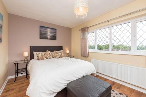 6 Morlings Drive, Burntwood, WS7 2ED