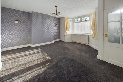 2 bedroom end of terrace house for sale, Saltwells Crescent, Longlands, Middlesbrough, TS4