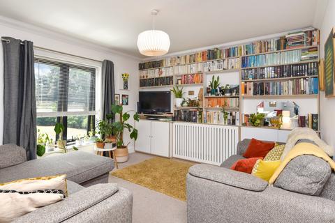15 Chapel Place, Shoeburyness, Southend-on-sea, SS3 9QU