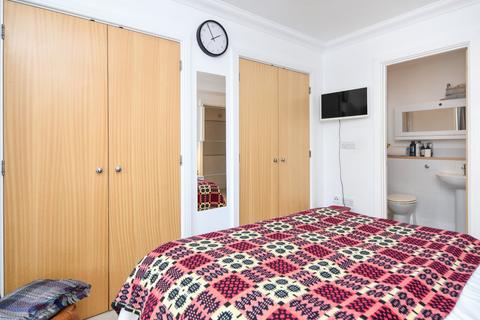 15 Chapel Place, Shoeburyness, Southend-on-sea, SS3 9QU