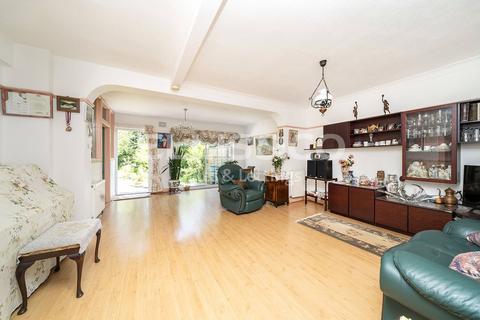 5 bedroom semi-detached house for sale, Lawrence Avenue, Mill Hill, London, NW7