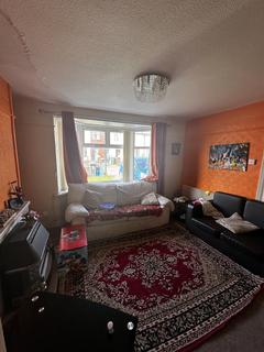 3 bedroom terraced house to rent, Dessmuir Road, Cardiff, CF24 2RW