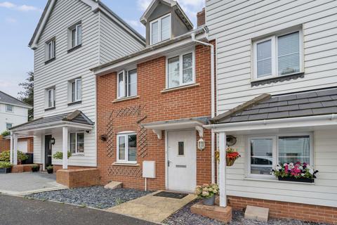 3 bedroom terraced house for sale, Cedar Avenue, Haywards Heath, RH16