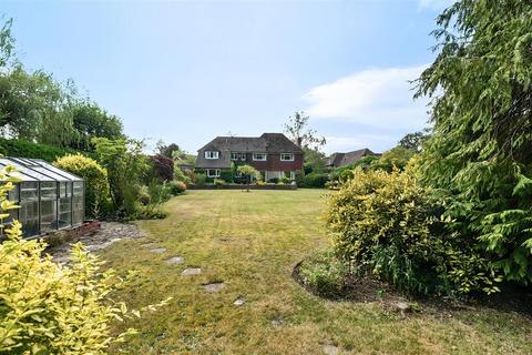 5 bedroom detached house for sale, Park Corner Drive, East Horsley