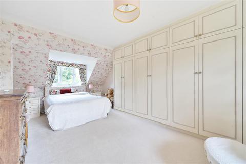 5 bedroom detached house for sale, Park Corner Drive, East Horsley