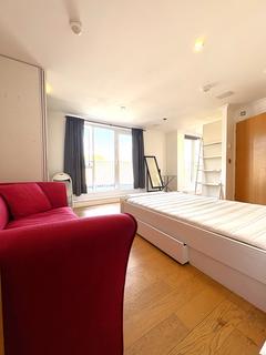 undefined, Trinity Mews, London E1